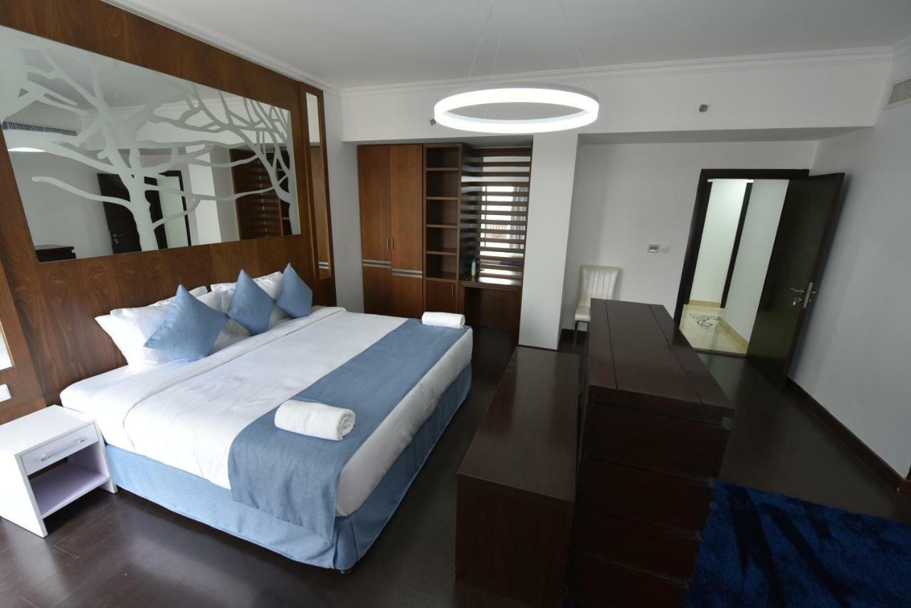Jbr Penthouse With Terrace Pool Apartman Dubaj Kültér fotó